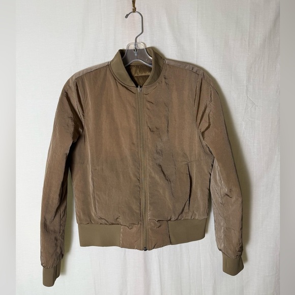 Women’s Lululemon Non-Stop Bomber *Reversible | Size 6 - Picture 9 of 13